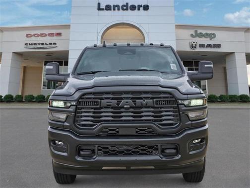 2025 RAM 2500 Tradesman Crew Cab 4x4 6'4' Box