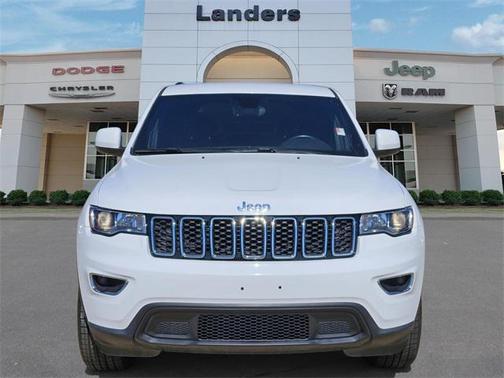 2022 Jeep Grand Cherokee Laredo