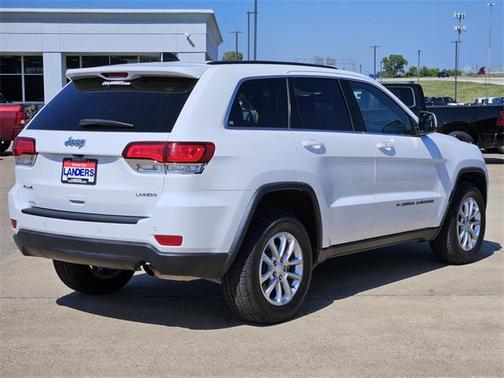2022 Jeep Grand Cherokee Laredo