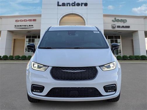 2026 Chrysler Pacifica L