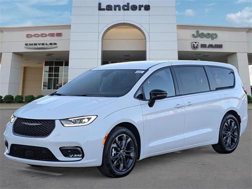 2026 Chrysler Pacifica L