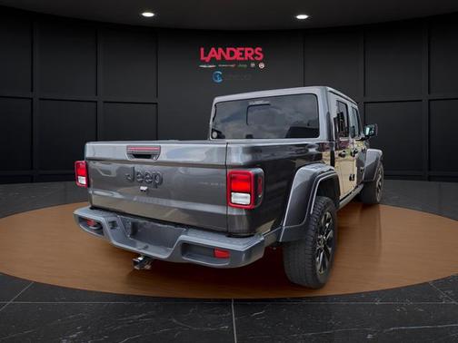 Granite Crystal Metallic Clearcoat 2025 Jeep Gladiator Nighthawk