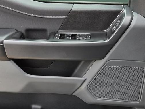 ICONIC SILVER METALLIC 2025 Ford F-150 XLT