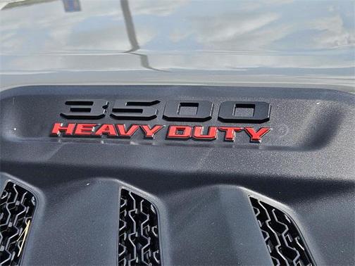 2025 RAM 3500 Limited Crew Cab 4x4 8' Box