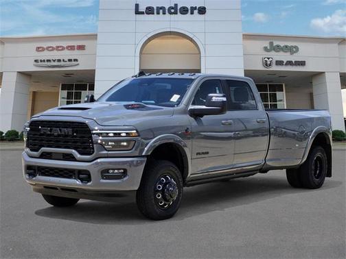 2025 RAM 3500 Limited Crew Cab 4x4 8' Box
