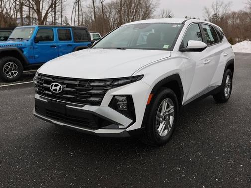 2025 Hyundai TUCSON SE