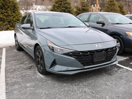 2021 Hyundai ELANTRA SEL