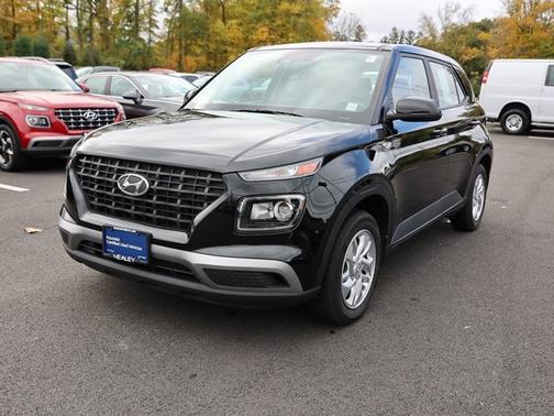 2023 Hyundai VENUE SE