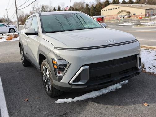 2025 Hyundai KONA SEL