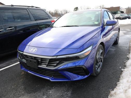 2025 Hyundai ELANTRA SEL Convenience