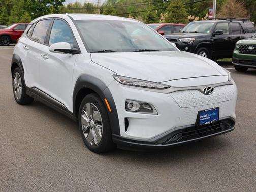 White 2021 Hyundai KONA EV Limited