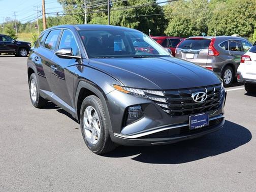 2022 Hyundai TUCSON SE
