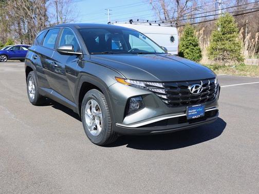 2023 Hyundai TUCSON SE
