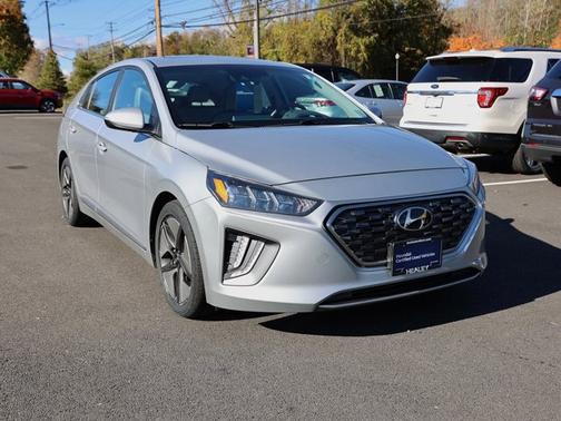 2022 Hyundai IONIQ Hybrid SEL