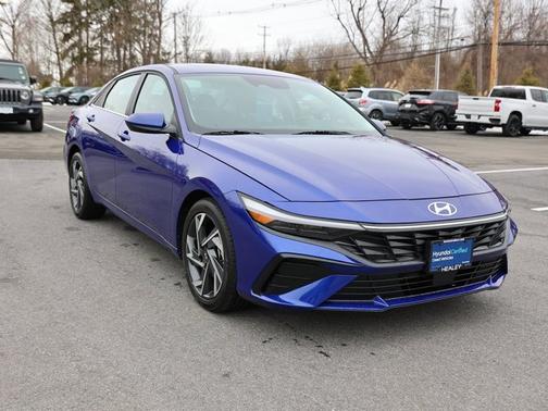 2025 Hyundai ELANTRA SEL Convenience