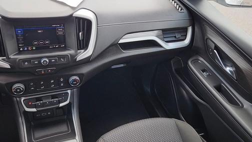 Summit White 2024 GMC Terrain SLE