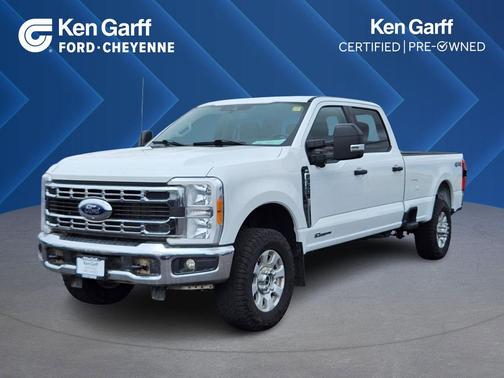 Oxford White 2023 Ford F-350 XLT
