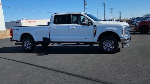 2024 Ford F-350 LARIAT SUPER DUTY