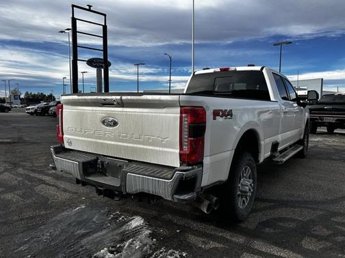 2024 Ford F-350 LARIAT SUPER DUTY