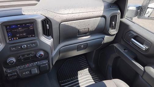 Summit White 2024 Chevrolet Silverado 2500 Custom