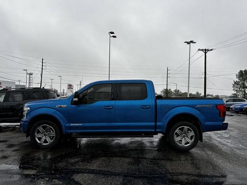 Velocity Blue Metallic 2019 Ford F-150 Lariat