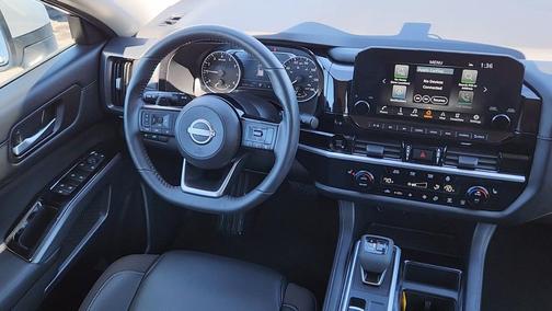 Brilliant Silver Metallic 2025 Nissan Pathfinder SL 4WD