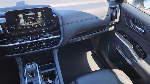 Brilliant Silver Metallic 2025 Nissan Pathfinder SL 4WD