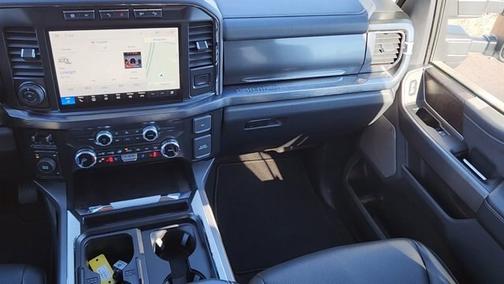 2024 Ford F-350 LARIAT SUPER DUTY