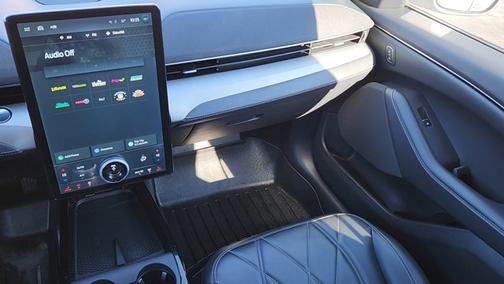 2023 Ford Mustang Mach-E SELECT