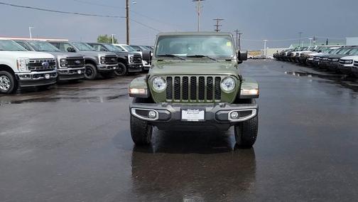 Sarge Green Clearcoat 2023 Jeep Gladiator SPORT