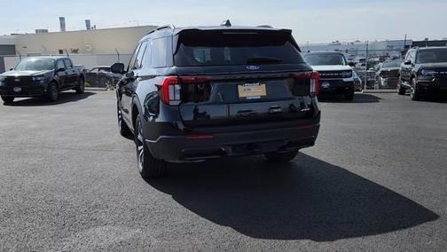 AGATE BLACK METALLIC 2025 Ford Explorer ST-LINE