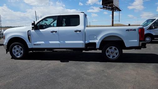 OXFORD WHITE 2025 Ford F-250 XLT