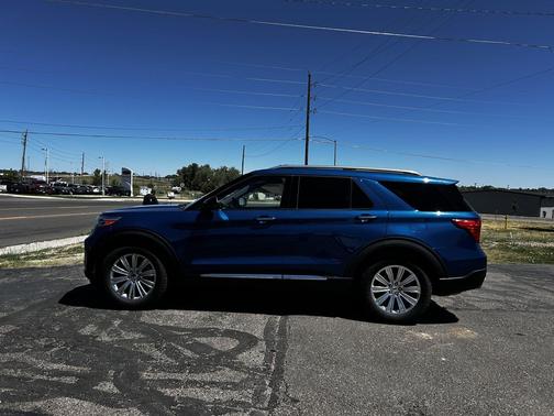 Atlas Blue Metallic 2021 Ford Explorer Limited