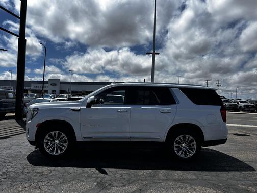 Summit White 2024 GMC Yukon SLT