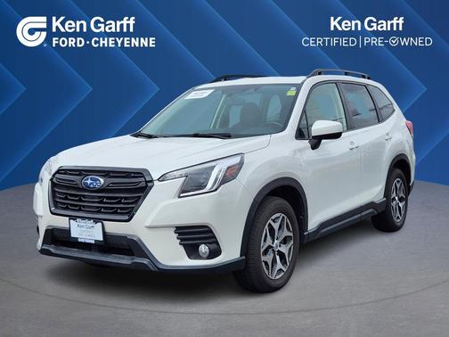 Crystal White Pearl 2022 Subaru Forester Premium