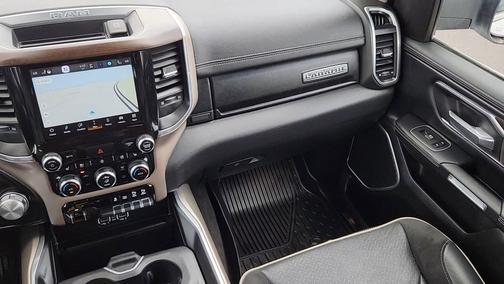 Ivory White Tri-Coat Pearlcoat 2022 RAM 1500 Laramie