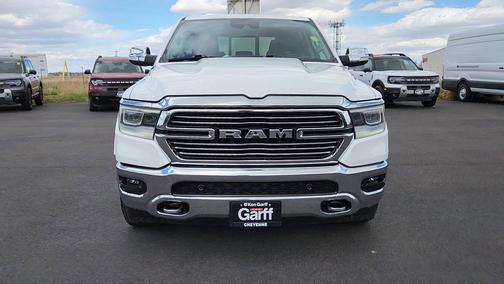 Ivory White Tri-Coat Pearlcoat 2022 RAM 1500 Laramie