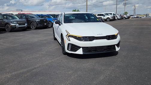 Snow White Pearl 2025 Kia K5 GT-Line