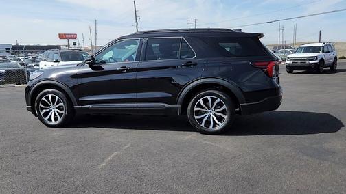 Agate Black Metallic 2025 Ford Explorer ST-Line
