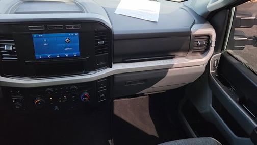 OXFORD WHITE 2024 Ford F-250 XLT