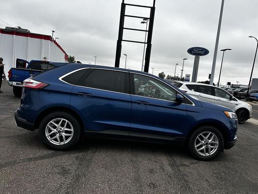 Atlas Blue Metallic 2024 Ford Edge SEL