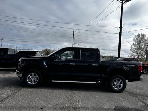 AGATE BLACK METALLIC 2025 Ford F-150 XLT
