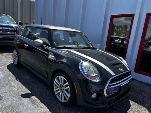 Midnight Black Metallic 2017 MINI Hardtop Cooper S