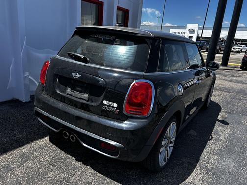 Midnight Black Metallic 2017 MINI Hardtop Cooper S
