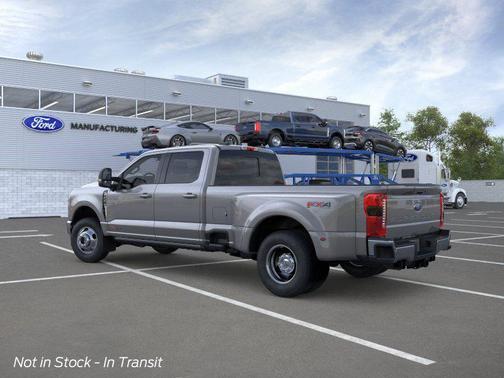 Carbonized Gray Metallic 2026 Ford F-350 Lariat