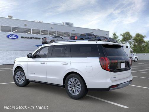 Star White Metallic Tri-Coat 2026 Ford Expedition Platinum