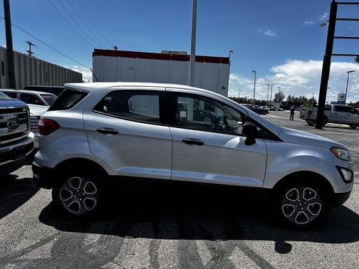 Silver Metallic 2018 Ford EcoSport S