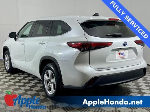 2022 Toyota Highlander Hybrid LE
