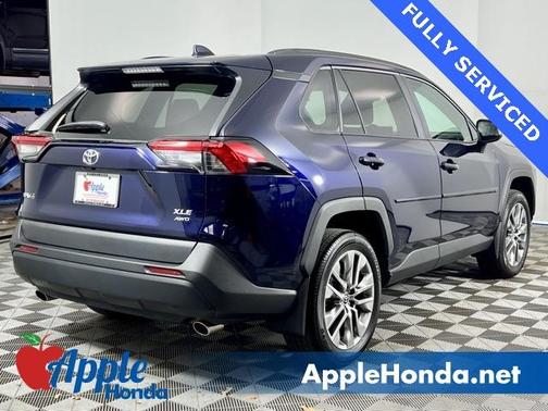 2022 Toyota RAV4 XLE Premium