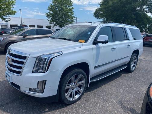 2017 Cadillac Escalade ESV Luxury